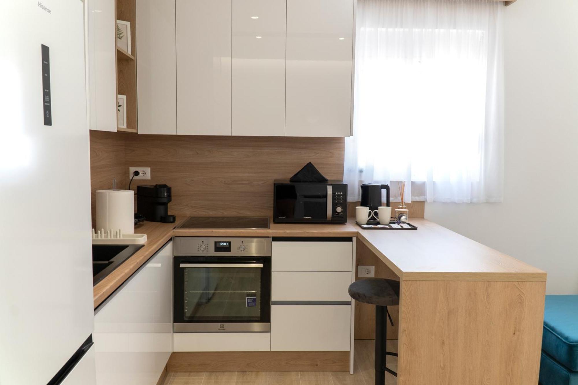 Mateo Apartments Sarandë Eksteriør billede