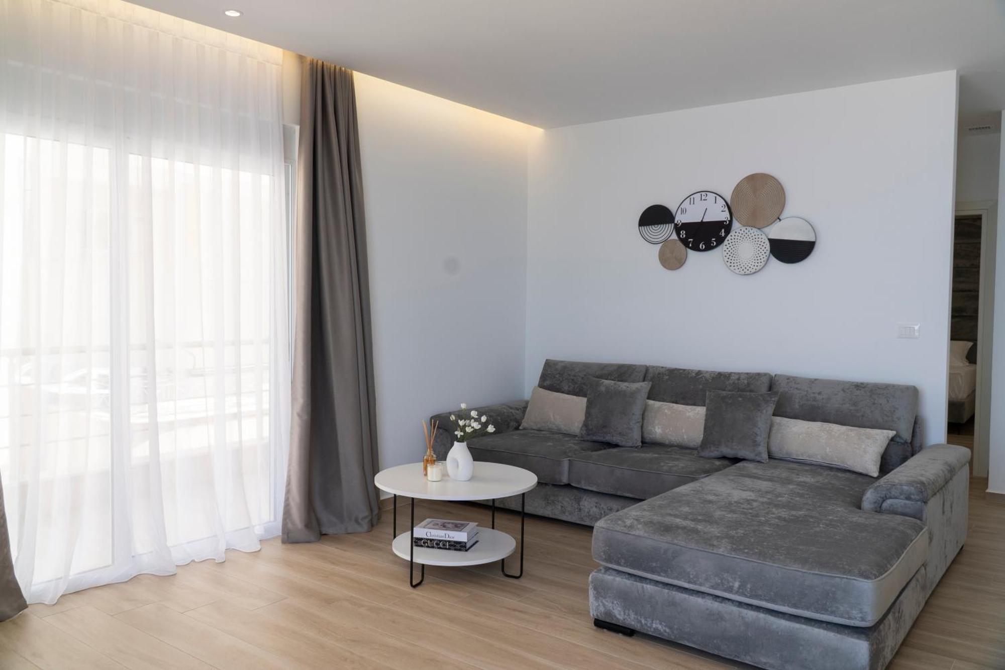 Mateo Apartments Sarandë Eksteriør billede