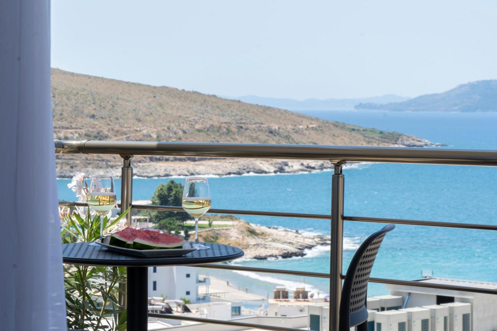 Mateo Apartments Sarandë Eksteriør billede