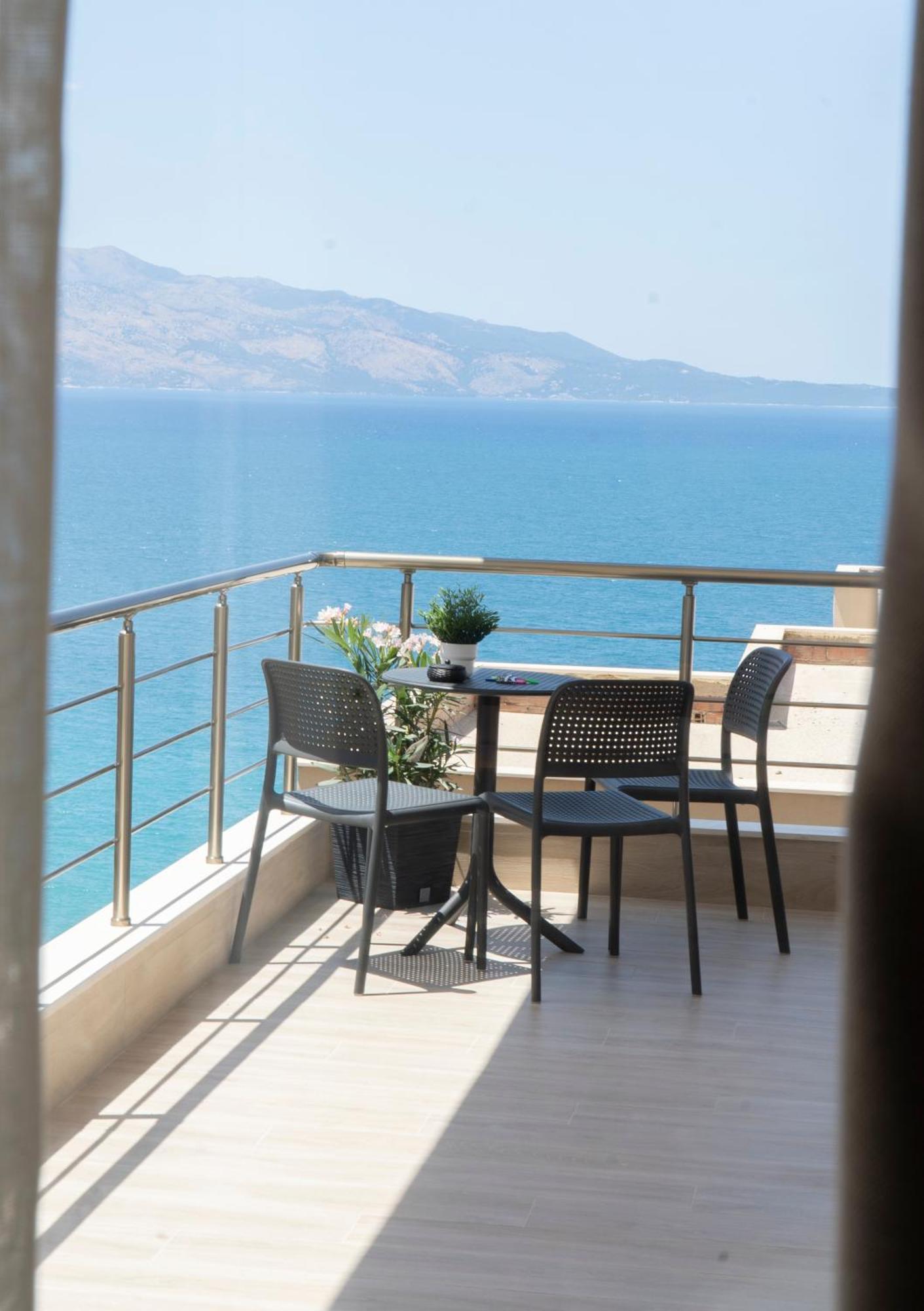 Mateo Apartments Sarandë Eksteriør billede